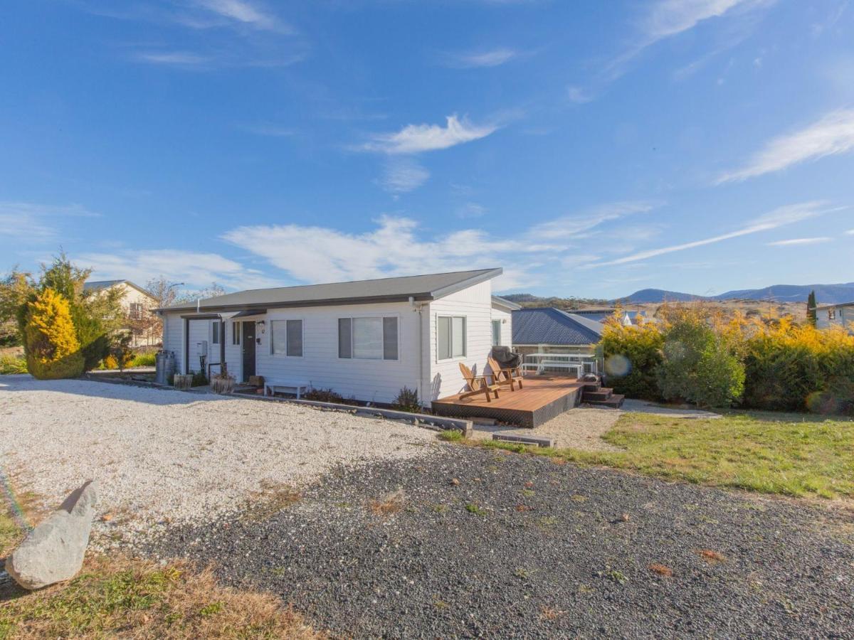 St Helenas 5 Twynam Street Villa Jindabyne Exterior photo